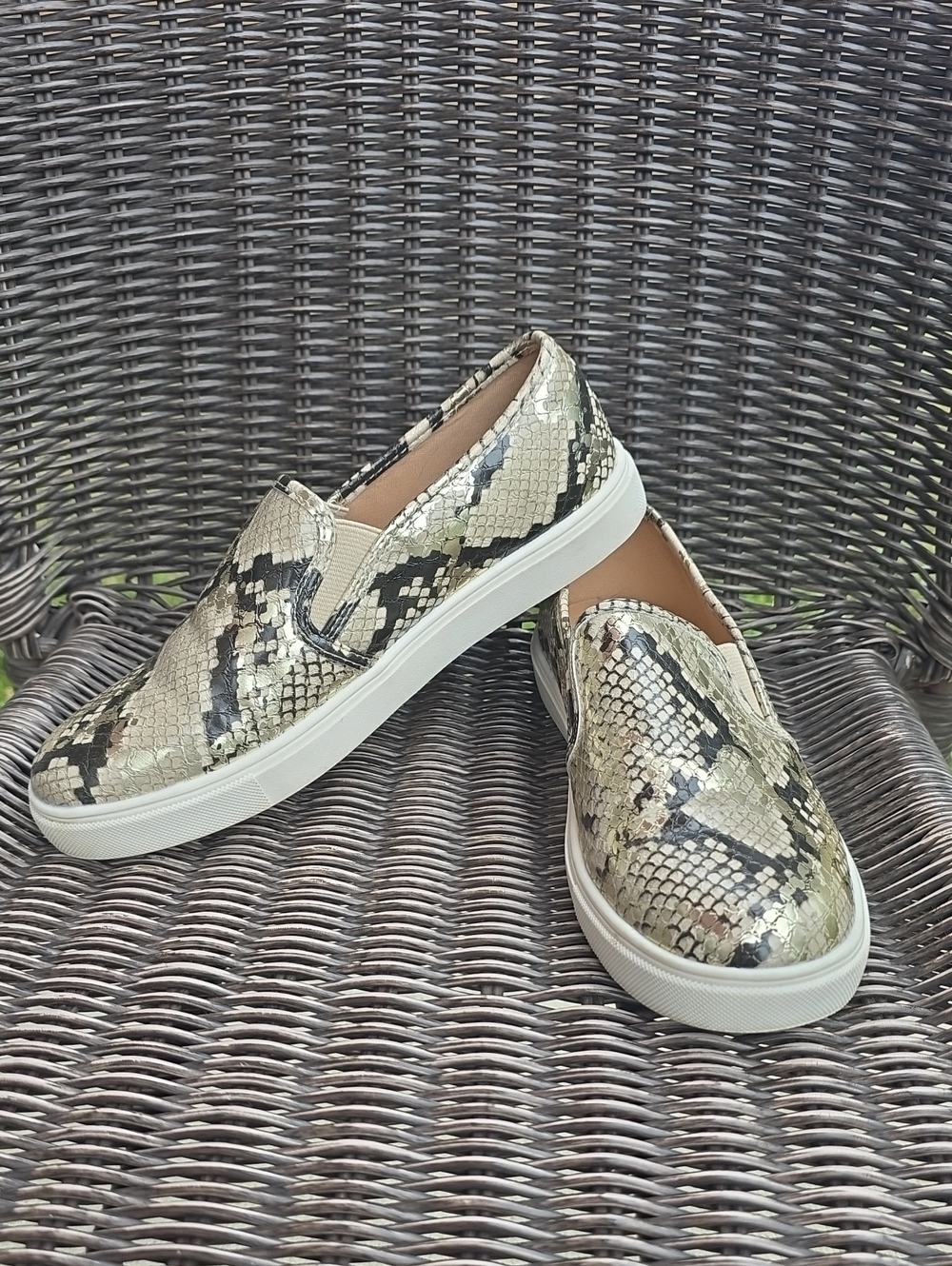 Time And True Faux Snakeskin Sneakers Slip On Size 7